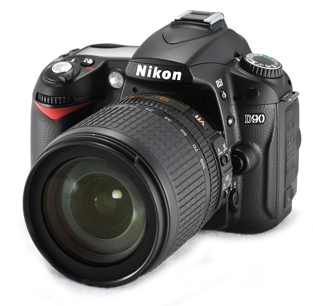 Nikon D90. Ảnh: imaging-resource.com