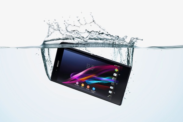 Sony Xperia Z Ultra Chống nước.  Nguồn: techtudo.com.br