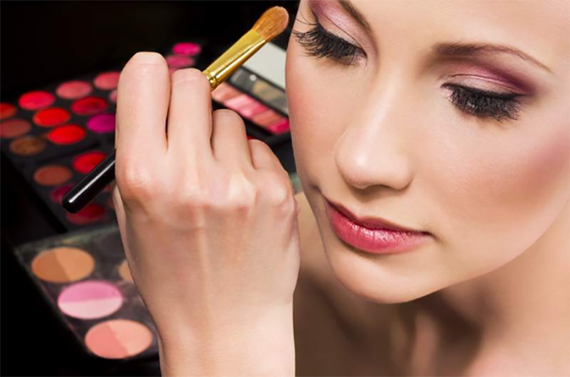 Tâm sự nghề trang điểm Tâm sự nghề trang điểm