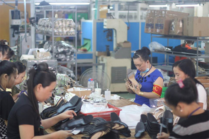 Xưởng may gia công giày Ngọc Thạch Xưởng may gia công giày Ngọc Thạch