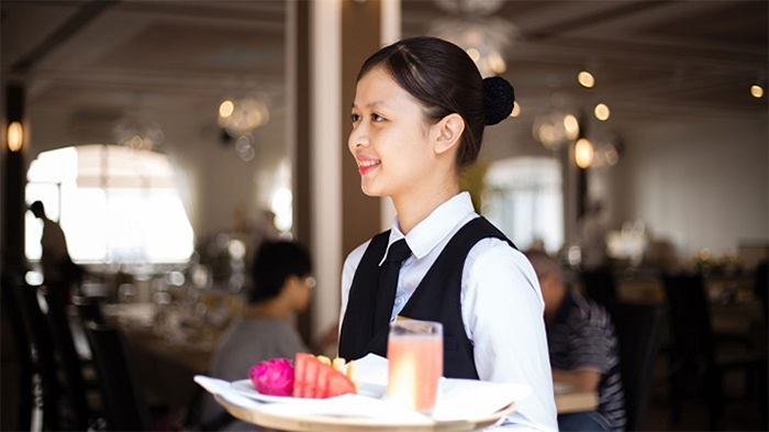 Nhân viên thời vụ tại một khách sạn du lịch Đà Nẵng Nhân viên thời vụ tại một khách sạn du lịch Đà Nẵng