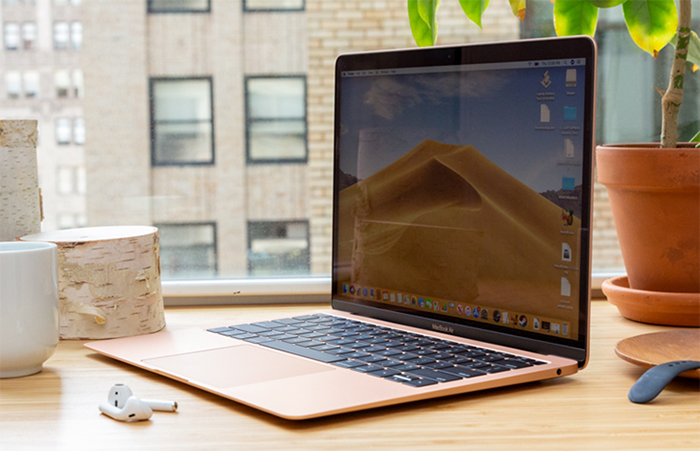 Thiết kế của sản phẩm Macbook Air 2019 so với Macbook Air 2020 gần như không có sự thay đổi Thiết kế của sản phẩm Macbook Air 2019 so với Macbook Air 2020 gần như không có sự thay đổi