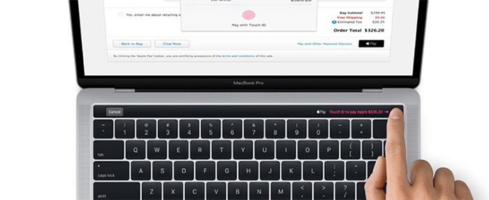 Macbook pro 2017 được bán với phiên bản có touch bar
