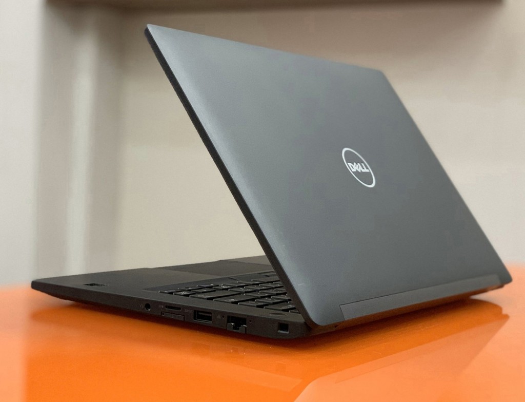 Laptop Dell Latitude E7490