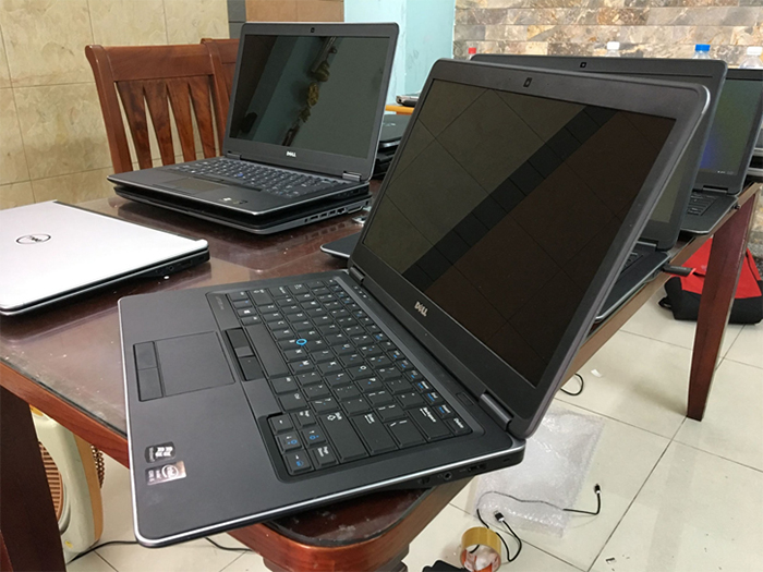 Mua laptop Dell Latitude E7440 cũ chất lượng dùng để tiết kiệm chi phí