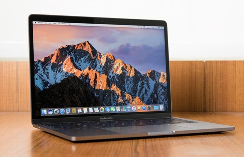 Cập nhật giá MacBook Pro 2017 mới nhất: Có đáng để đầu tư?