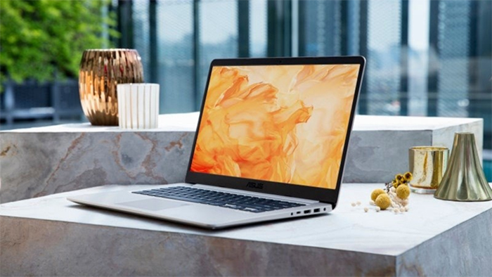 Hiệu năng mạnh là một trong những lý do khiến MacBook đắt đỏ bậc nhất hiện nay Hiệu năng mạnh là một trong những lý do khiến MacBook đắt đỏ bậc nhất hiện nay