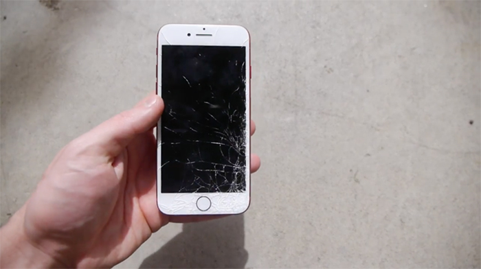 Iphone từng bị rơi, va đập mạnh sẽ dễ bị đơ về sau khi sử dụng