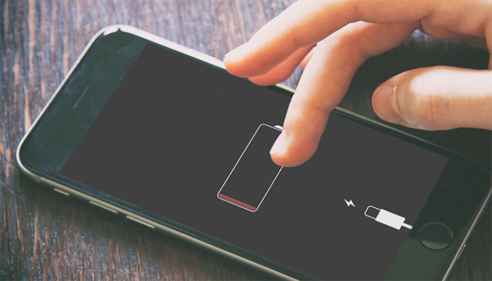 iPhone bị sập nguồn có thể do pin máy bị hư, hết tuổi thọ iPhone bị sập nguồn có thể do pin máy bị hư, hết tuổi thọ