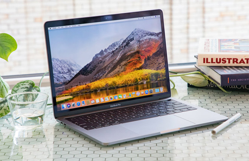 Có nên mua MacBook Pro 2018 cũ ở thời điểm hiện tại?
