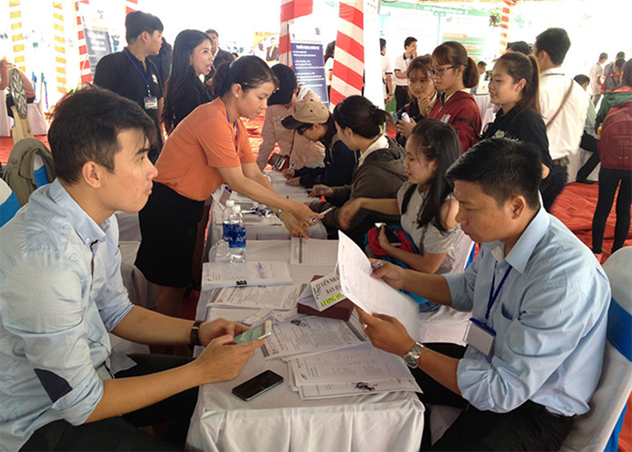 Trung tâm việc làm Đức Giang là một trong những trung tâm việc làm quận Bình Tân đã giúp nhiều công ty tuyển dụng lao động thành công. 