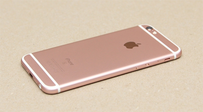 Nếu mong muốn nói đến việc mới ghi lại sự thay đổi về design của Apple, ko thể ko nhắc tới iPhone 6s Plus.