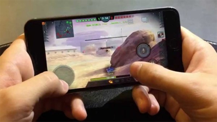 Chơi game quá nặng khiến lỗi treo táo dễ xảy ra hơn