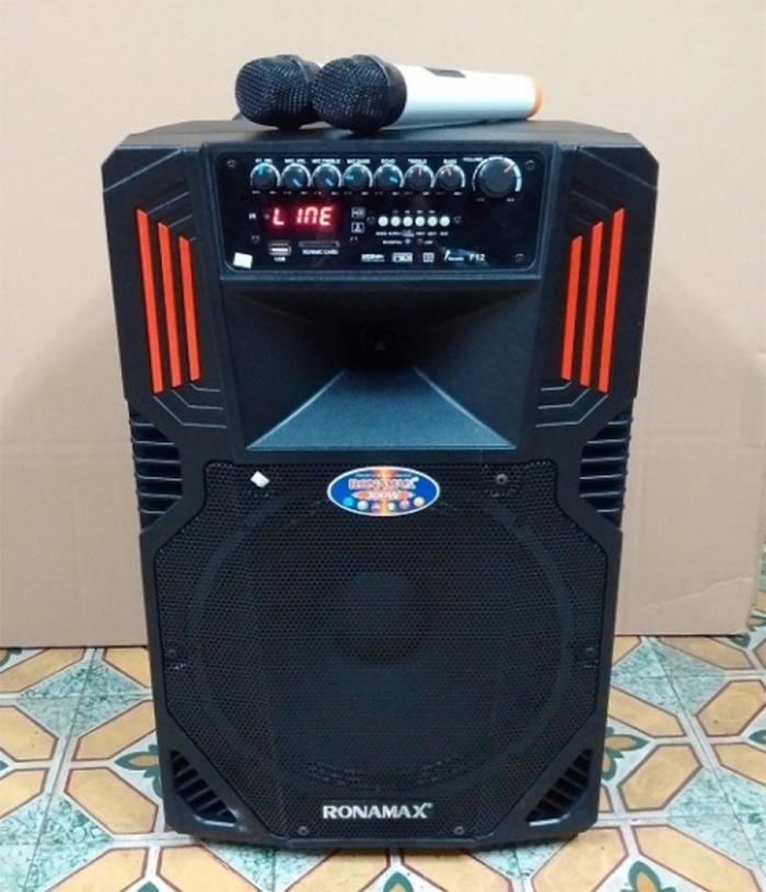 Loa Ronamax F12 phù hợp với nhu cầu của mọi người. Loa Ronamax F12 phù hợp với nhu cầu của mọi người.