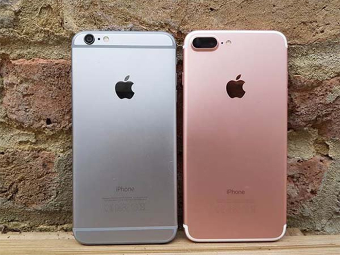 Vật Vờ| So sánh iPhone SE và iPhone 6 Plus: to hay khoẻ hơn? - YouTube