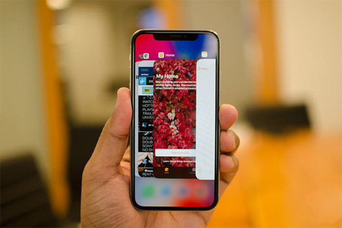 iPhone XS và X đều được trang bị tấm nền chất lượng cao hàng đầu thế giới hiện nay. iPhone XS và X đều được trang bị tấm nền chất lượng cao hàng đầu thế giới hiện nay.