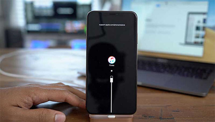 Restore iPhone X để sửa lỗi bị treo táo Restore iPhone X để sửa lỗi bị treo táo