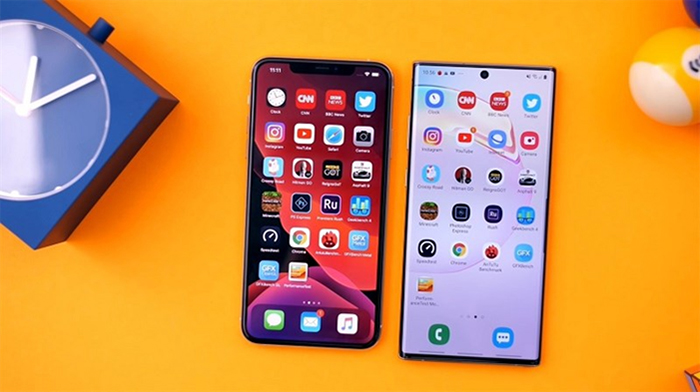 iPhone Pro Max và Note 10 Plus đều là những chiếc điện thoại màn hình lớn iPhone Pro Max và Note 10 Plus đều là những chiếc điện thoại màn hình lớn