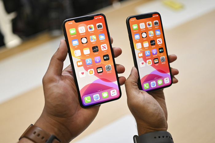 iPhone 11 được trang bị màn hình IPS trong khi đó XS Max là công nghệ OLED cao cấp iPhone 11 được trang bị màn hình IPS trong khi đó XS Max là công nghệ OLED cao cấp