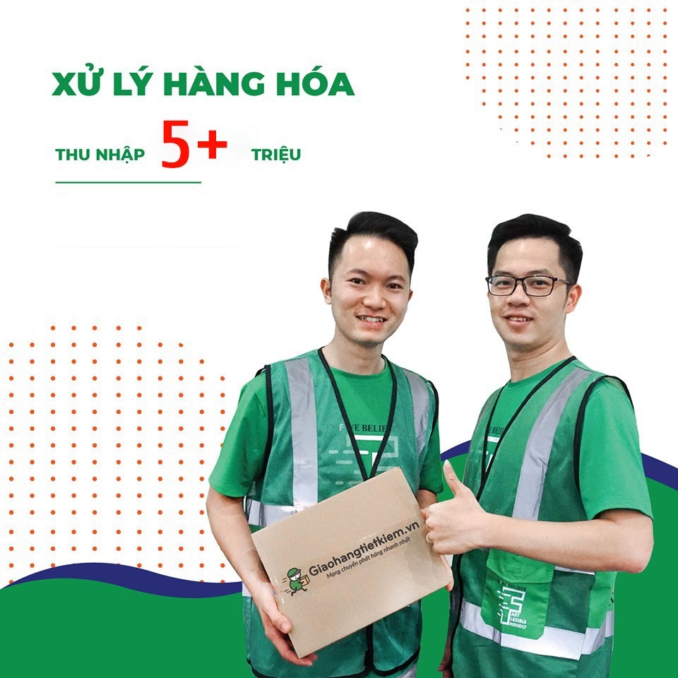 Nhân viên xử lý hàng hóa