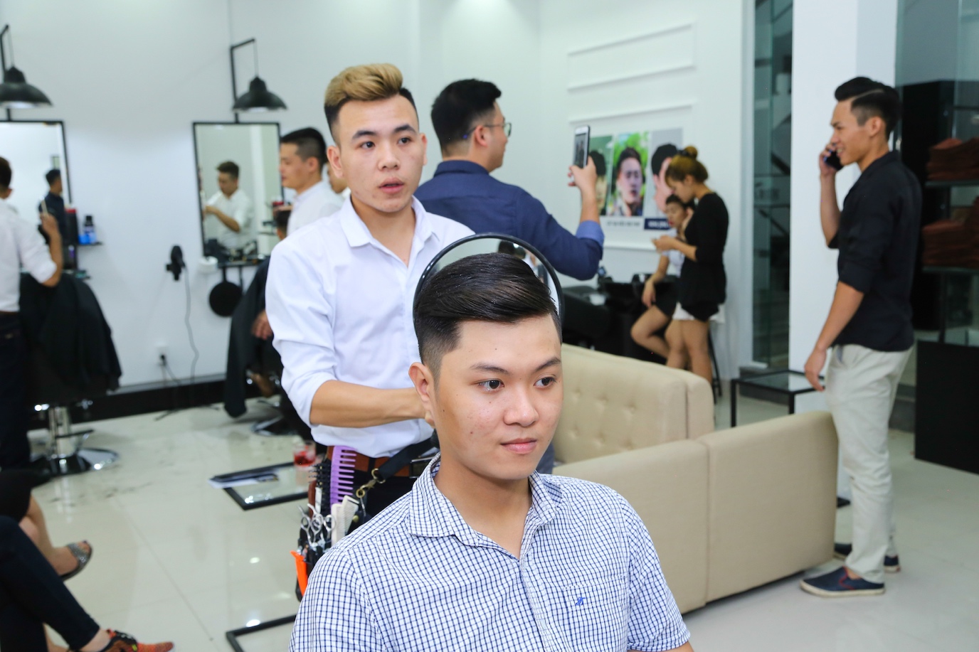 Top 9 địa chỉ đào tạo nghề làm tóc tại TPHCM uy tín, chuyên nghiệp -  BlogAnChoi