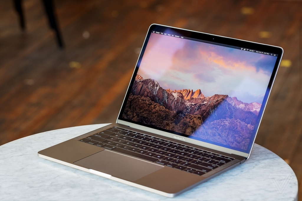 macbook pro 2017 cũ