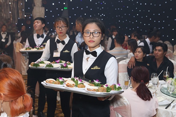 Phục vụ nhà hàng tiệc cưới tại Thủ Đức