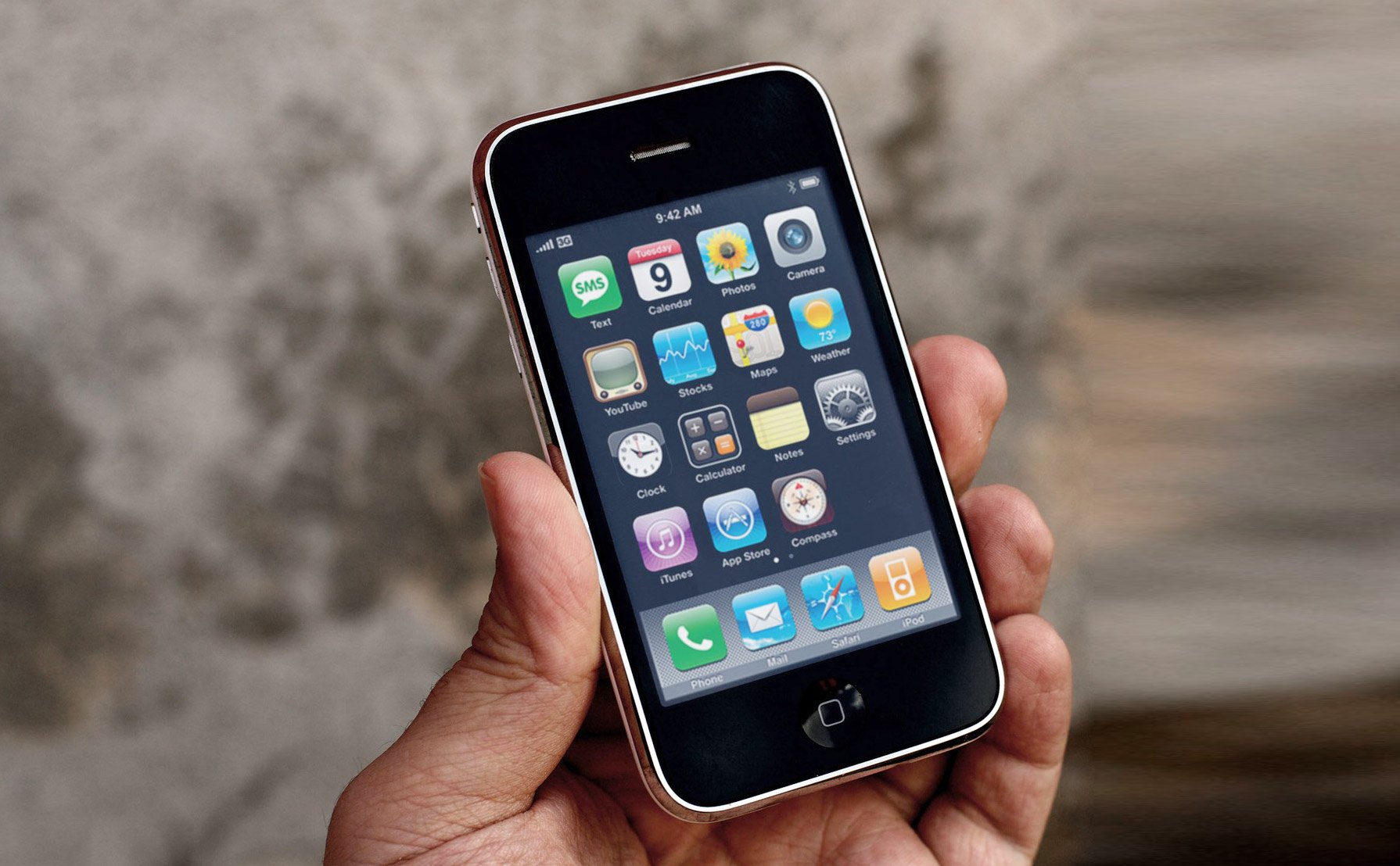 iPhone 3 Thành lập năm này và tại vì sao này lại được yêu thương mến cho tới thế?