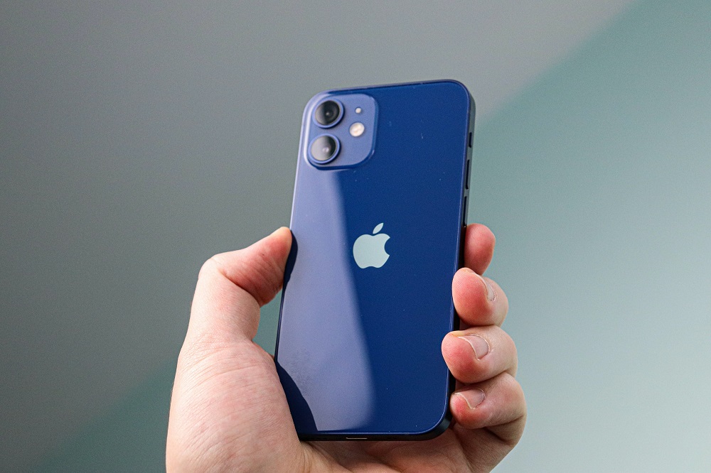 iPhone 12 Mini giá bao nhiêu, có nên lựa chọn phiên bản này? -