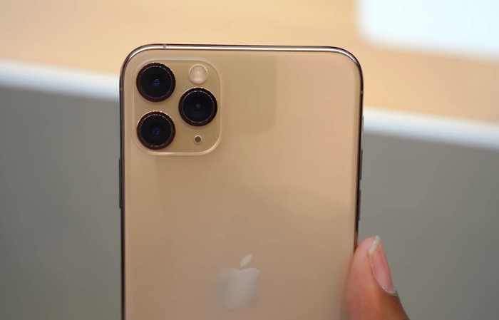 iPhone 11 Pro được trang bị cụm 3 camera