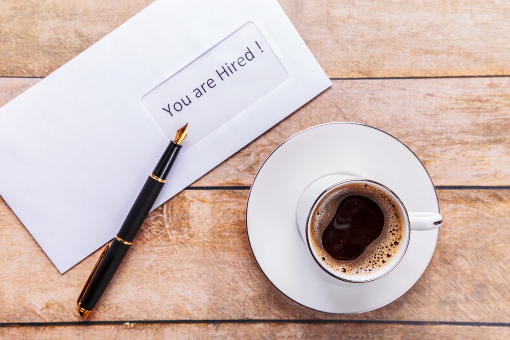 mẫu thư mời nhận việc