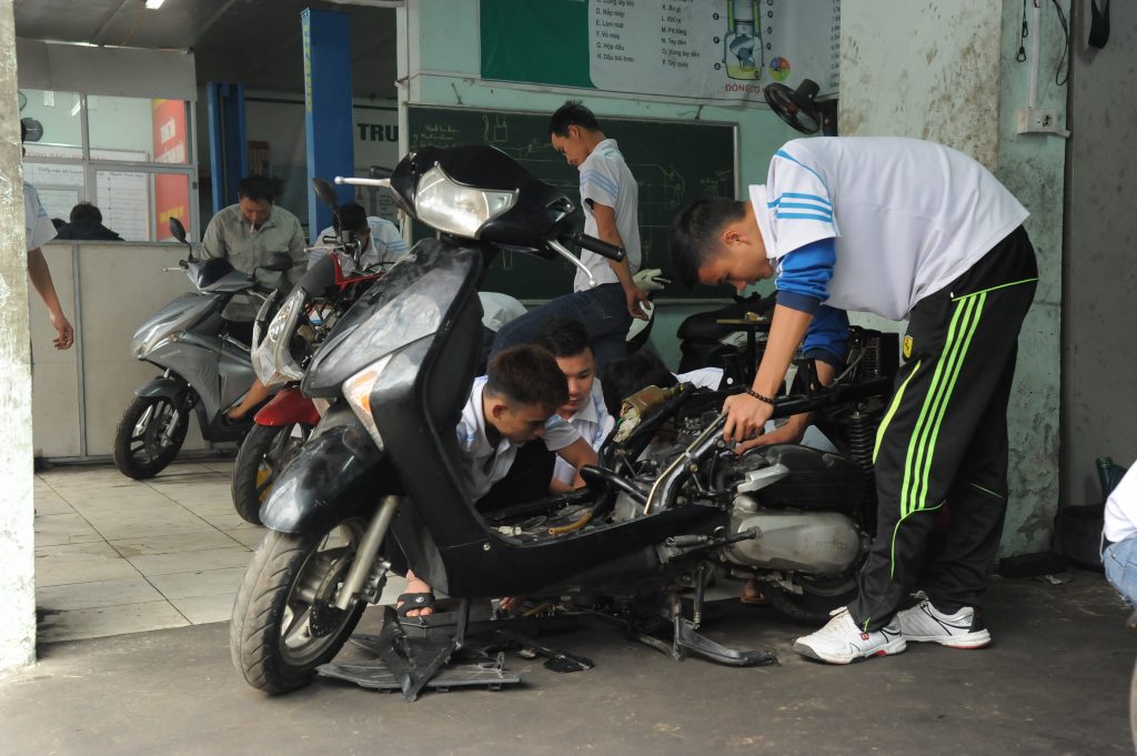 Nên lưu ý gì khi học sửa xe?