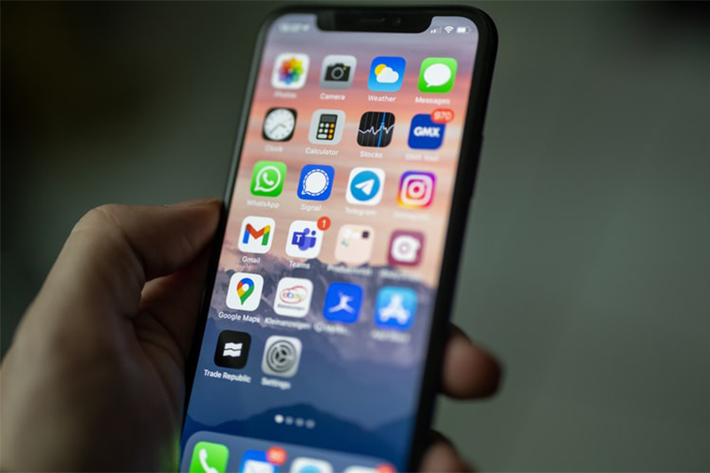 iphone tự bật wifi