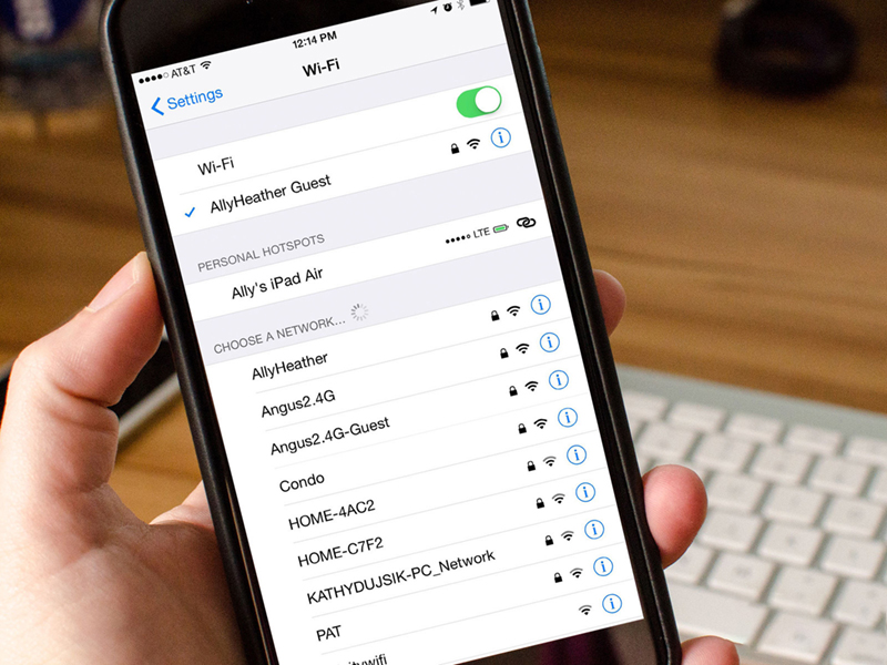 iphone tự bật wifi