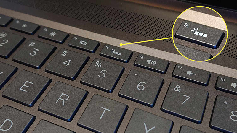Cách bật đèn bàn phím laptop Dell