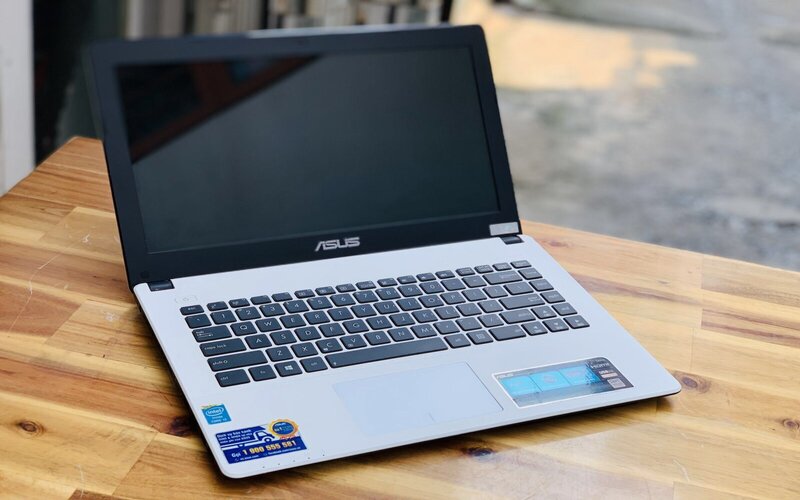 Laptop Asus không lên nguồn
