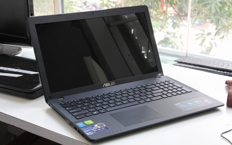 Laptop Asus không lên nguồn