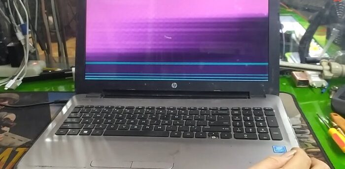 Tìm hiểu nguyên nhân và cách khắc phục laptop bị sọc màn hình