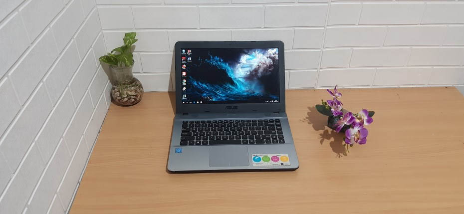 laptop ASUS giá rẻ cho sinh viên