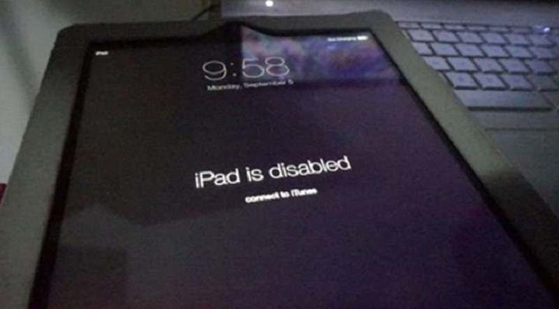 iPad bị khoá iCloud