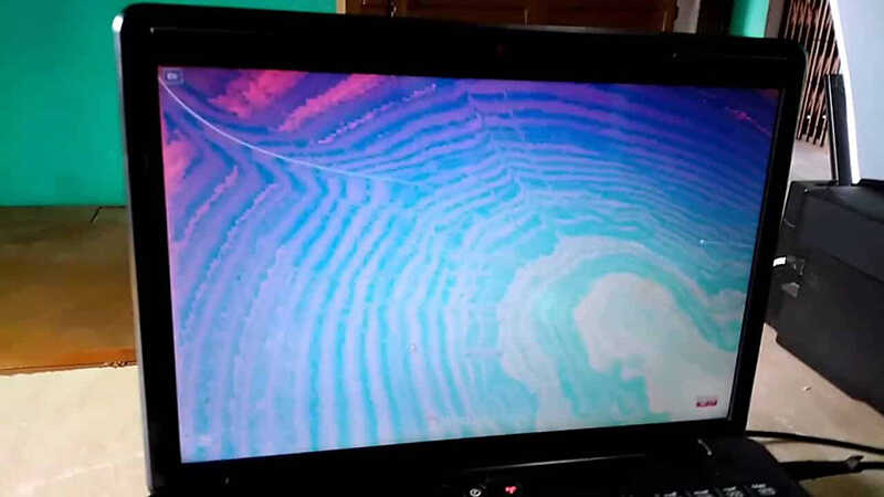 Laptop bị nhòe màn hình
