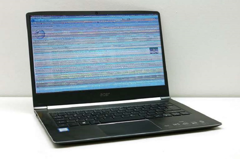 Laptop bị nhòe màn hình