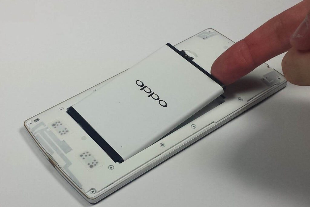 điện thoại Oppo sạc không vào pin