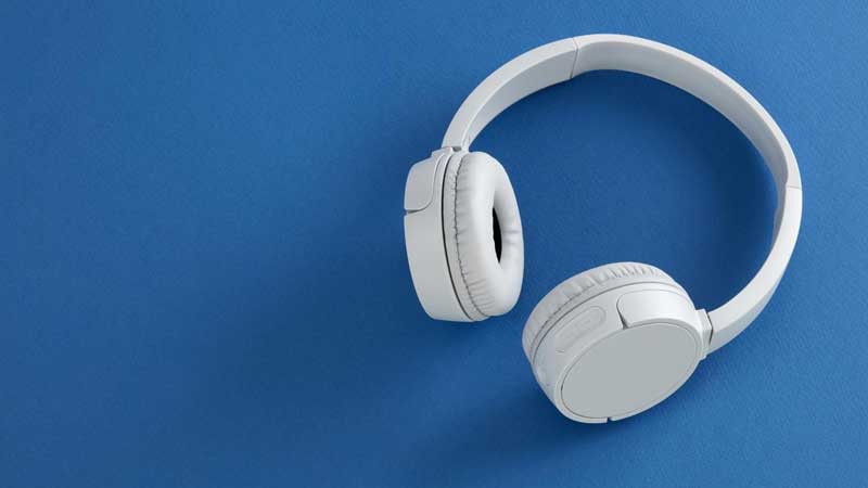 So sánh tai nghe Bluetooth và Wireless