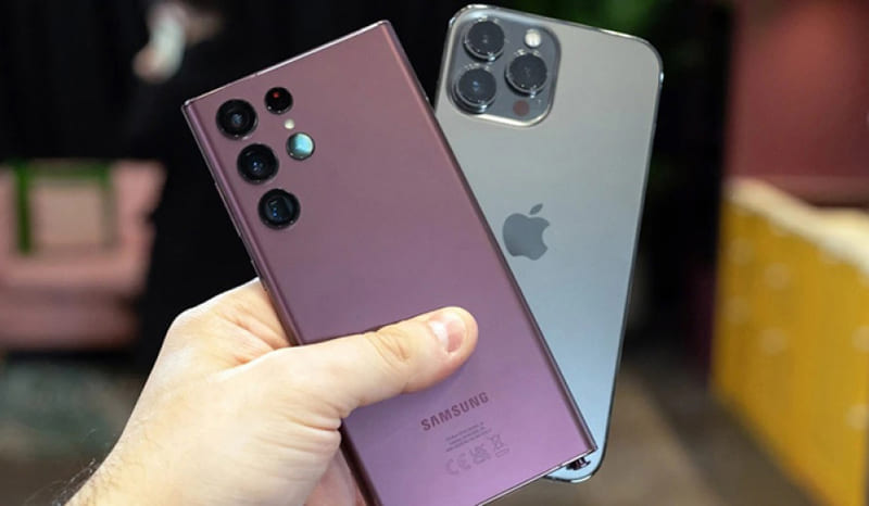 so sánh Samsung S22 Ultra và iPhone 13 Pro Max