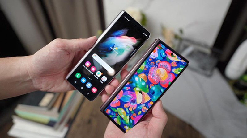 So sánh Samsung Z Fold2 và Z Fold3