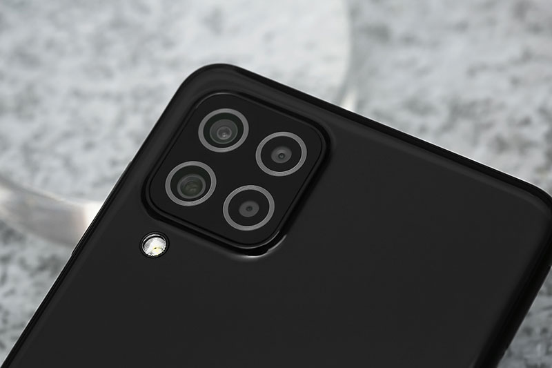 nên mua điện thoại 64GB hay 128GB