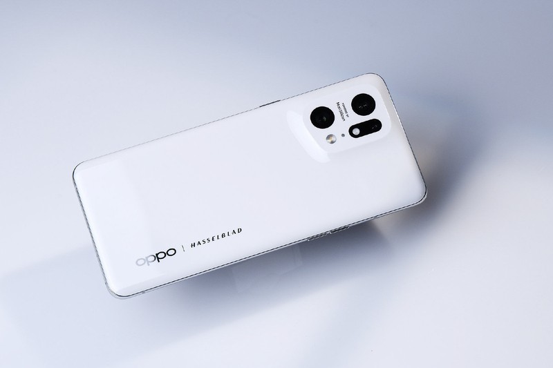 OPPO Find X5