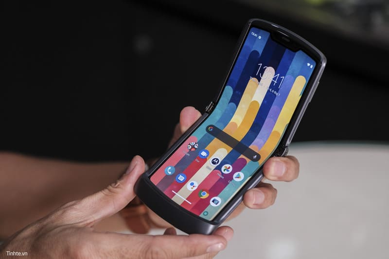 điện thoại Motorola Razr