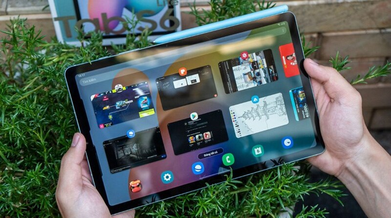 Samsung Galaxy Tab S6 Lite là thiết bị may tinh bang cau hinh manh nhat hien nay.